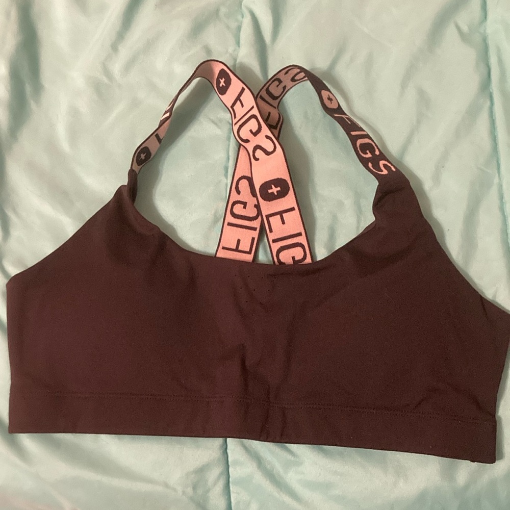 *NWOT* FIGS sports bra
